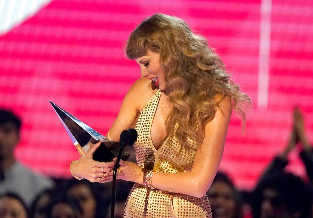 2022 American Music Awards - Show